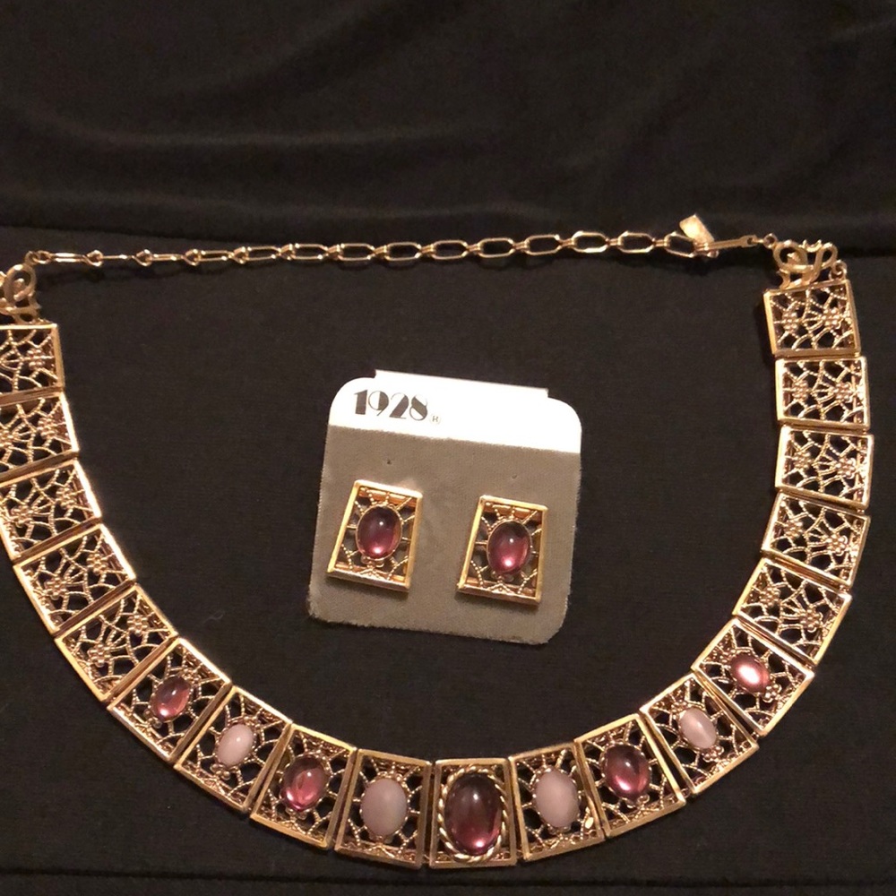 ‘1928’ Collar Necklace, earrings and bracelet